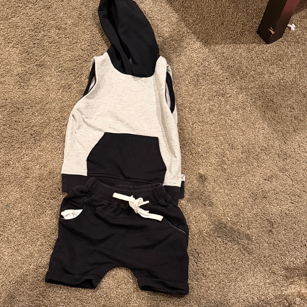 Little bios Two-Piece Hooded Tank and Shorts Set - Black & Light Gray